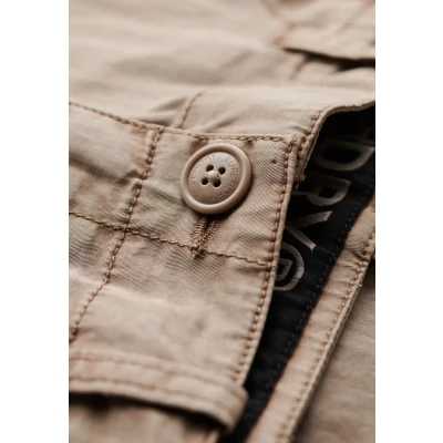 Afbeelding van Superdry Vrouwen Rechte Cargobroek met Lage Taille Beige Grootte: 42