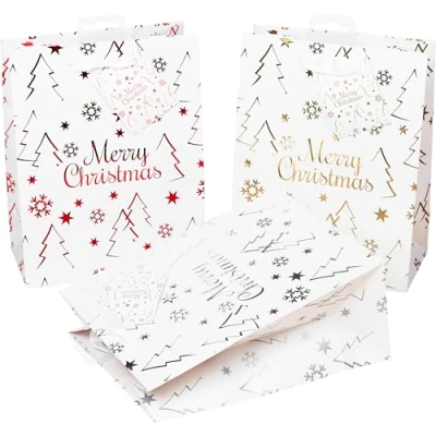 Afbeelding van 24 geschenktassen met opschrift &quot;Merry Christmas&quot; in 3 verschillende kleuren, hoogglans look