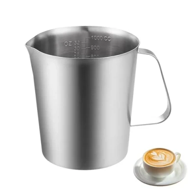 Afbeelding van Sporgo Maatbeker roestvrij staal: 1000 ml melkkannetje, Barista melkschuimkannetje met maatmarkering, handheld opschuimkannetje, voor cappuccino, latte en espresso