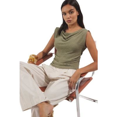 Afbeelding van Trendyol Kaki Textuur, Geplooide Mouwloze, Flexibele Gebreide Blouse Met Boothals Twoss25Bz00485