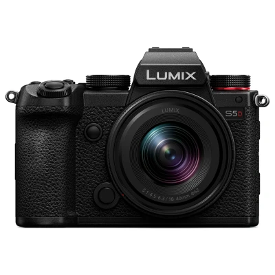 Afbeelding van Panasonic DC S5DNE K Lumix S5D behuizing spiegelloze camera, Full Frame, 24,2 MP, opname 4K 60P, Live View Finder, monitor met vrije hoek, wifi, Bluetooth, lens S R1840E 18 40mm S, zwart