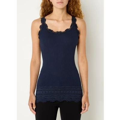 Afbeelding van Rosemunde dames Benita top in zijdeblend met details van kant de kleur Donkerblauw, maat: XS