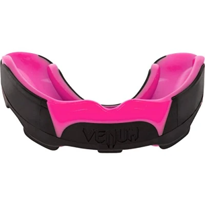 Afbeelding van Venum Predator Bitje/Gebitsbeschermer Zwart/Roze