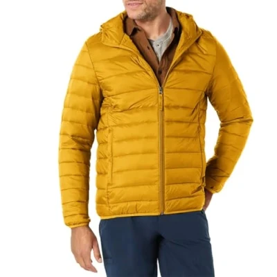 Afbeelding van Amazon Essentials Lichtgewicht waterbestendige opvouwbare pufferjas met capuchon, karamel, S