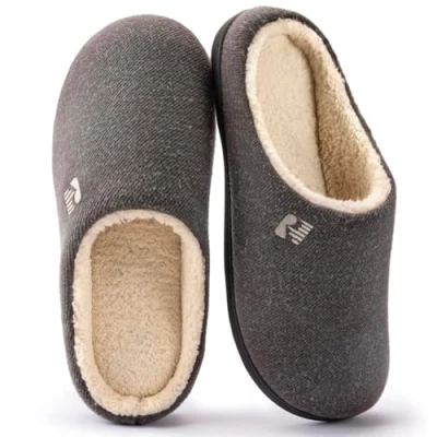 Afbeelding van RockDove Originele tweekleurige pantoffels voor heren met traagschuim, Donkergrijs en Sherpa., 42/43 EU