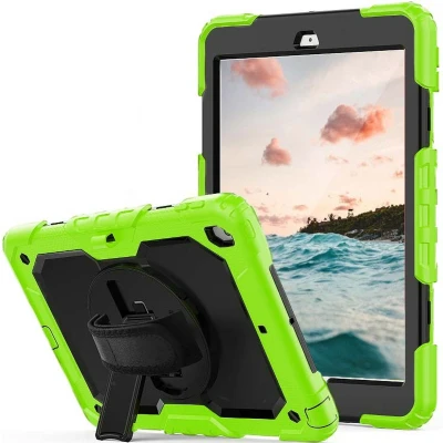 Afbeelding van Casecentive handstrap Pro Hardcase with iPad 2017 / 2018 groen