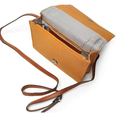 Afbeelding van Chamonix kleine dames kleptas telefoontasje curcuma