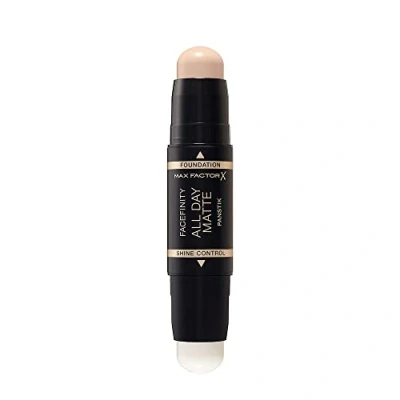 Afbeelding van Facefinity All Day Matte Makeup 11 G