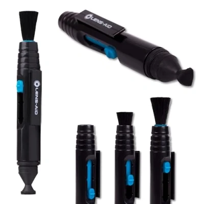 Afbeelding van lens Aid Dubbele reinigingsstift met kwast en 2 fluwelen pads voor het reinigen van lens, lenzen, filter, camera, DSLR, optiek, reinigingsborstel cleaning pen