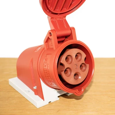 Afbeelding van Mennekes wandcontactdoos 16a 5p 6h 400v ip44 ta 27004vn