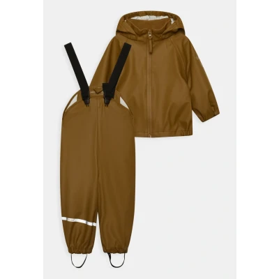 Afbeelding van Celavi Basic Rainwear Unisex SET Regenbroek Nutria voor kinderen, Maat: 68,