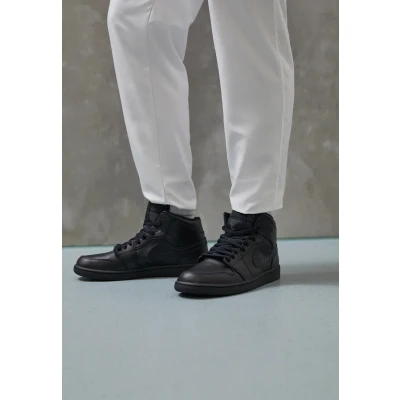 Afbeelding van Jordan AIR 1 MID Sneakers hoog, Heren, Maat: 48.5, Black Leer en textiel