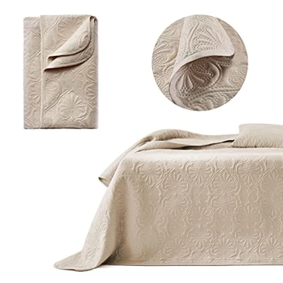 Afbeelding van ROOM99 Leila Elegante sprei in beige, 240 x 260 cm, veelzijdige woondeken als bedsprei of banksprei, voor bed en bank, quilt, stijl, ideaal