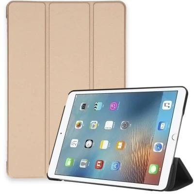 Afbeelding van Apple iPad Mini 4 Hoes: iMoshion Trifold Bookcase Goud Kunstleder Tablet Hoezen