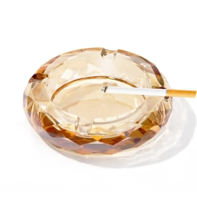 Afbeelding van Kristalglazen asbak, glazen asbak voor sigaretten, sigaren en op tafel tafel, thuiskantoor, desktop, tafelbladdecoratie (kristalgoud, 4,7 inch)