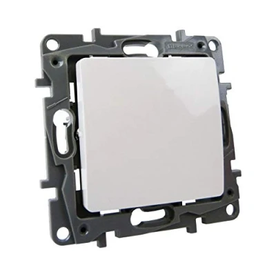 Afbeelding van Trapschakelaar 10A 250V IP21 Niloe 764501 Legrand 3052