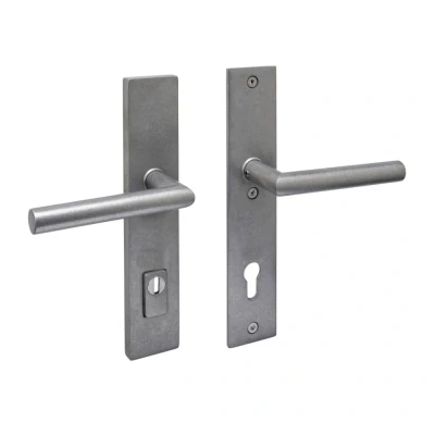 Afbeelding van Intersteel SKG3 veiligheidsbeslag achterdeur rechthoek 250x50mm kruk/kruk Jura PC92 kerntrekbeveiliging PVD RVS getrommeld