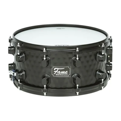 Afbeelding van Fame FSB 65 B Hammered Black over Brass Snare 14&quot;x6,5&quot; drum