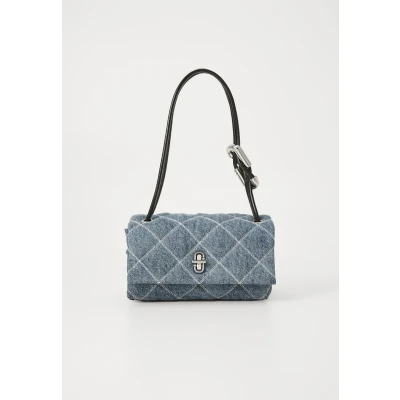 Afbeelding van Marc Jacobs Hobo bags The Quilted Dual Chain Mini Shoulder Bag Denim in blauw