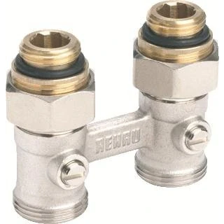 Afbeelding van Rehau h onderblok recht haaks messing vernikkeld 1 2 buitendraad 3 4 euroconus eenpijp tweepijp hartafstand 50mm 12407271001