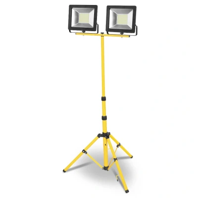Afbeelding van Dubbele LED schijnwerper met statief IP65 2x 30W