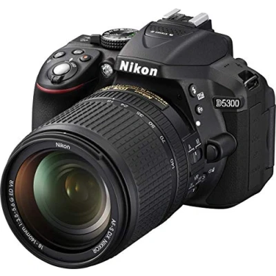 Afbeelding van Nikon D5300 digitale SLR camera (24,2 megapixel, 8,1 cm (3,2 inch) LCD display, Full HD, HDMI, WiFi, GPS, AF systeem met 39 meetvelden) alleen behuizing zwart, incl. 18 55 mm lens,