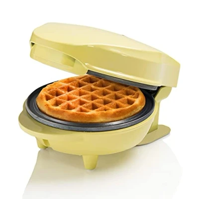 Afbeelding van Bestron mini wafelijzer voor klassieke wafels, met antiaanbaklaag, kinderfeestjes, Familiefeest, Pasen of Kerst, retro design, 550 Watt, kleur: geel