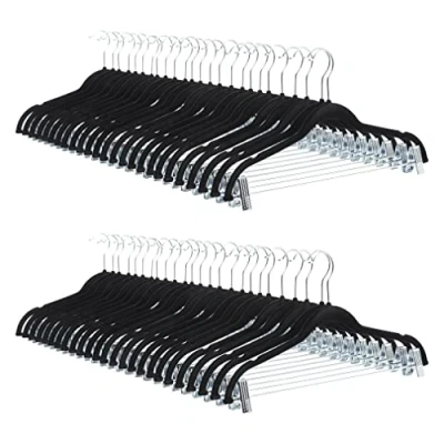 Afbeelding van Amazon Basics Rokhangers met clips, fluweel, verpakking van 50 stuks, zwart