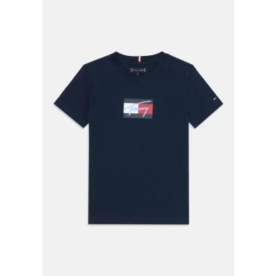 Afbeelding van Tommy Hilfiger Script FLAG Unisex Tshirt print voor kinderen, Maat: 98, Dark night navy