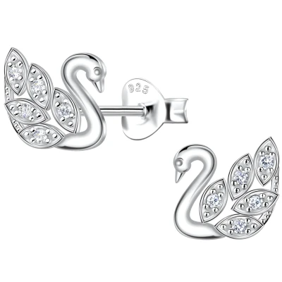 Afbeelding van JoyS Zilveren zwaan oorbellen marquise bewerkt 7.5 mm zirkonia oorknoppen sterling zilver 925