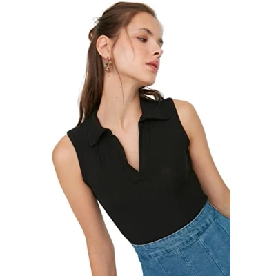 Afbeelding van Trendyol Zwarte Getailleerde Cropped Gebreide Blouse Met Polohals Twoss22Bz0335