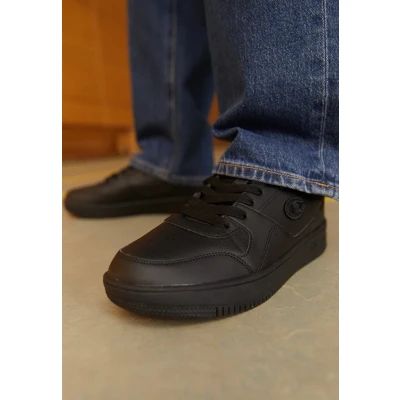 Afbeelding van Champion LOW CUT SHOE Rebound Basketbalschoenen, Heren, Maat: 41, Triple new black Pu