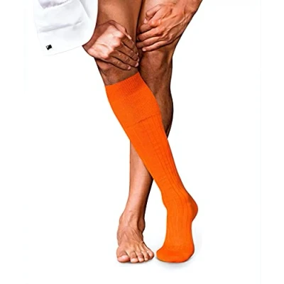 Afbeelding van FALKE No. 2 Finest Cashmere lang eenkleurig kasjmier kniekousen heren oranje maat 45 46
