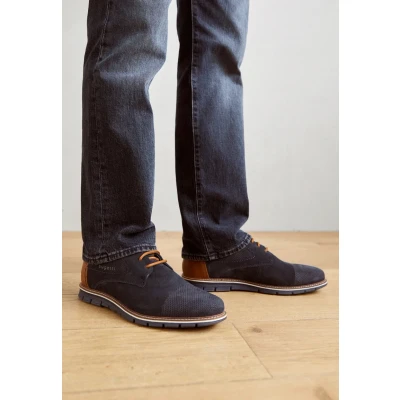 Afbeelding van Nette schoenen Bugatti 3319711K1400 4100