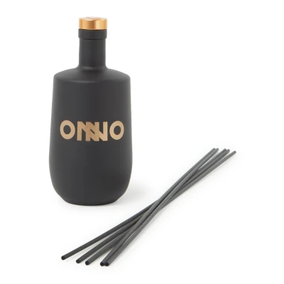 Afbeelding van Onno Zanzibar geurstokjes navulling 500 ml Zwart