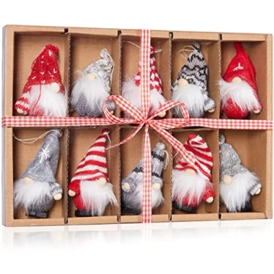 Afbeelding van BRUBAKER 10 Delige Set Kerstkabouter van Hout en Breiwerk Boomhanger Kerstkabouters Kersthanger ca. 7,5 cm in Geschenkverpakking