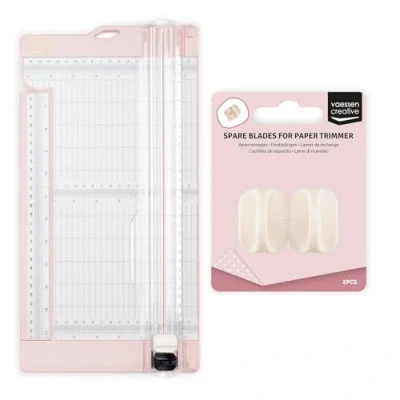 Afbeelding van Vaessen Creative Papiersnijder met vouwplank, roze, 15,2 x 30,5 cm, 2 in 1 snijmachine voor scrapbooking, kaarten, knutselen en papierprojecten, inclusief reservemesjes, veilig ontworpen