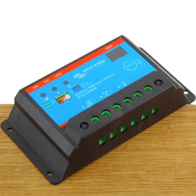 Afbeelding van Victron BlueSolar PWM Light Charge Controller 12/24V 5A