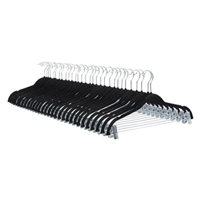 Afbeelding van Amazon Basics Rokhangers, gevlokt, met clips, 24 stuks, zwart