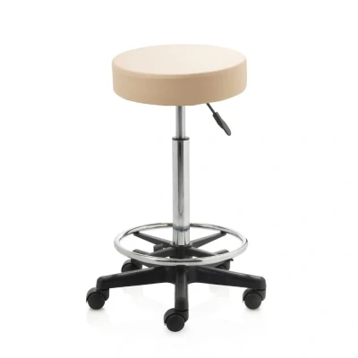 Afbeelding van Tabouret met voetring op harde wieltjes kunststof frame hoge gasveer beige ZenGrowth