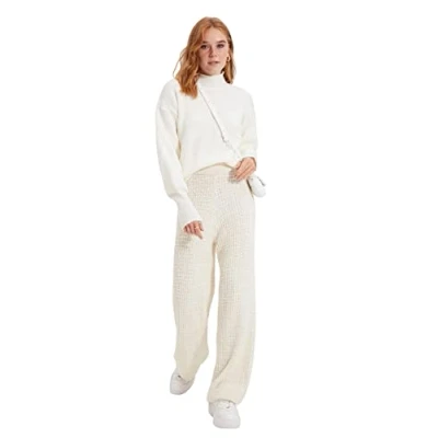 Afbeelding van Trendyol Ecru Zachte Gebreide Basic Trui Met Textuur Twoaw21Kz0204