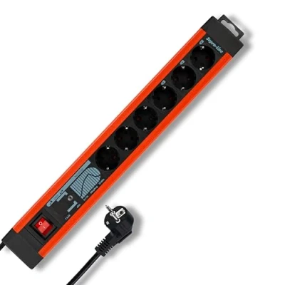 Afbeelding van REV 0014663613 Stekkerdoos met schakelaar 6 voudig Zwart, Rood Randaarde stekker 1 stuk(s)