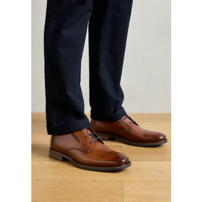 Afbeelding van bugatti Miros Comfort Veterschoenen, Heren, Maat: 46, Cognac Leer