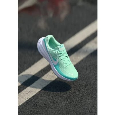 Afbeelding van NIKE Loopschoen &#039;Revolution 8&#039; mintgroen / wit