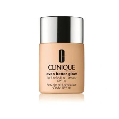 Afbeelding van Clinique Even Better Glow Light Reflecting Makeup Meringue 30 ml