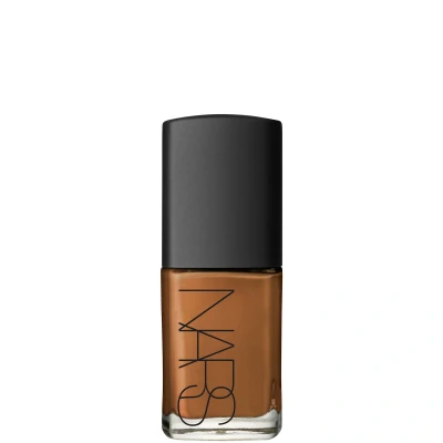 Afbeelding van NARS Sheer Glow Foundation Manaus make up
