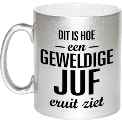 Afbeelding van Geweldige juf cadeau mok / beker zilverglanzend 330 ml feest mokken