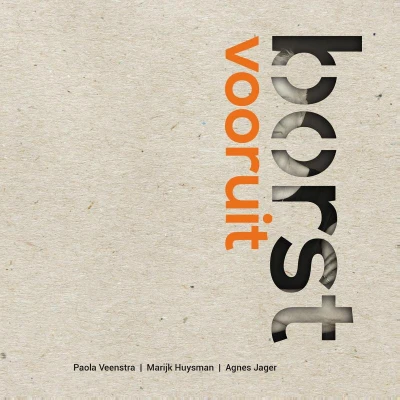 Afbeelding van Borst vooruit (Hardback)