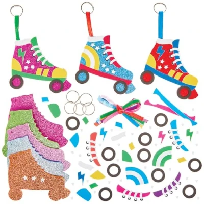 Afbeelding van Baker Ross FN074 Rolschaatsen Mix &amp; Match Sleutelhanger Tashanger Sets Pak van 8, Knutselsets voor Kinderen