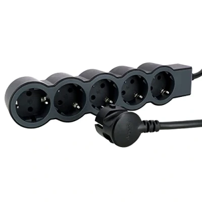 Afbeelding van Stekkerdoos zwart 5x2P + E met kabel 1,5 meter / mm2 standaard NIEUW Legrand